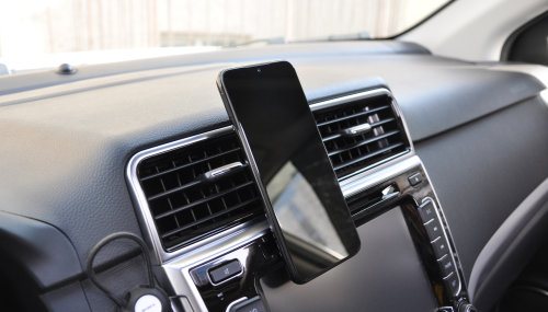 Автомобильный держатель для телефона "Allo", покрытие soft touch, черный