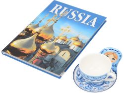 Набор Моя Россия: чайно-кофейная пара Матрешка, гжель и книга Россия на русском. языке
